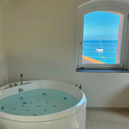 Affittacamere Oasi Di Mare, Con Parcheggio Privato E Colazione *